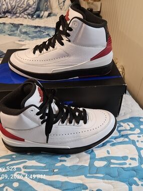Jordan 2  Chicago Men's White, Black & Red High-Top Athletic Sneakers